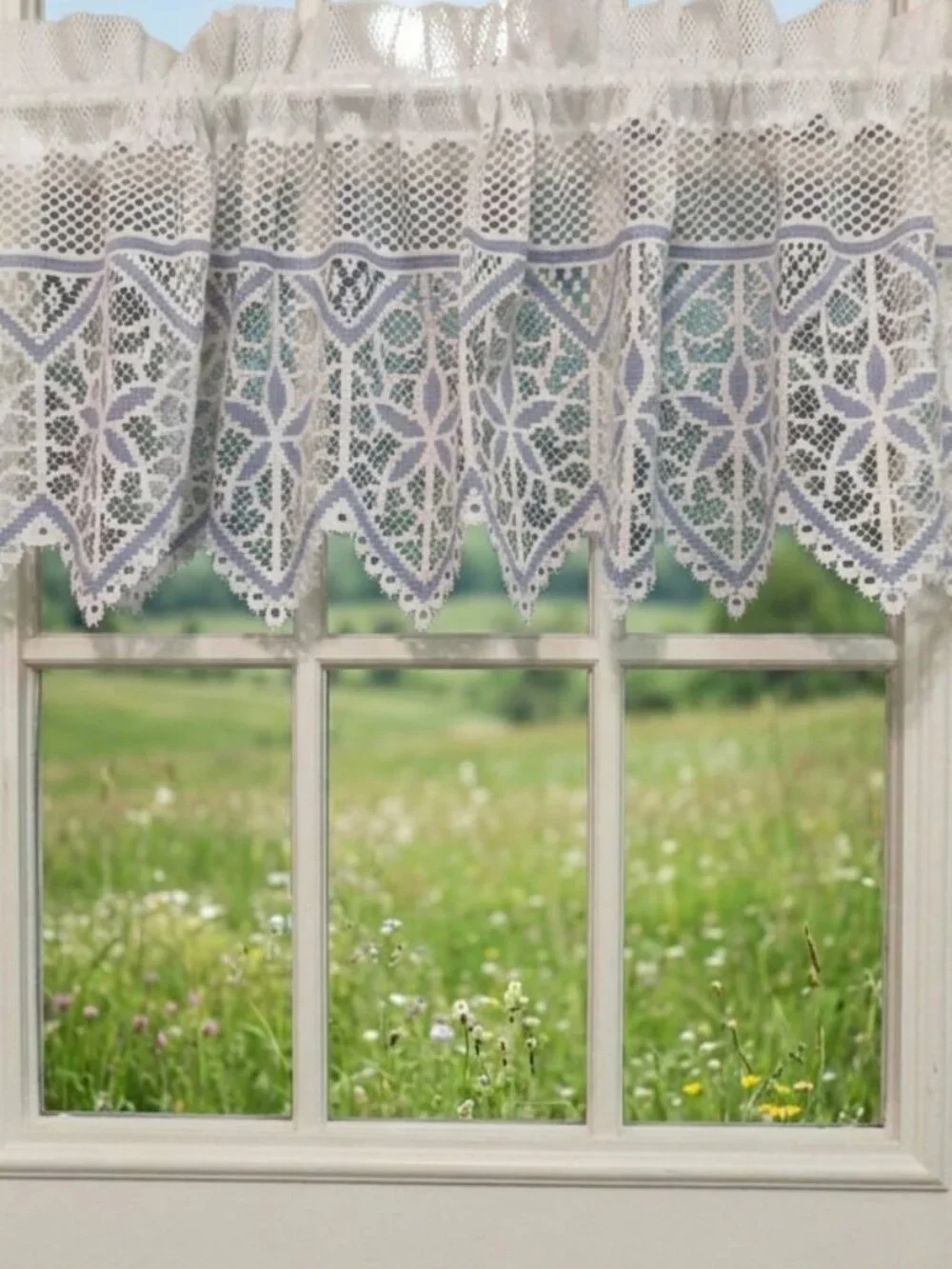 vintage-style lace valance (café curtain)blue pattern & triangle edge